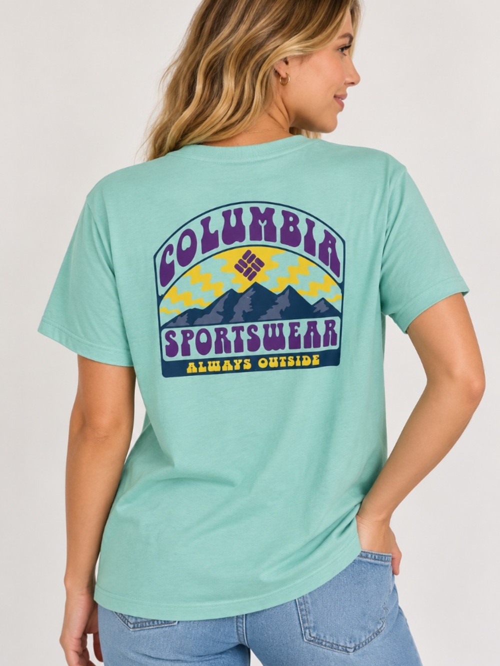 Columbia Women’s Teal Always Outside Graphic Short Sleeve T-Shirt, size Large